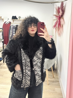 ABRIGO NEGRO PELO COMBINADO - Imagen 1