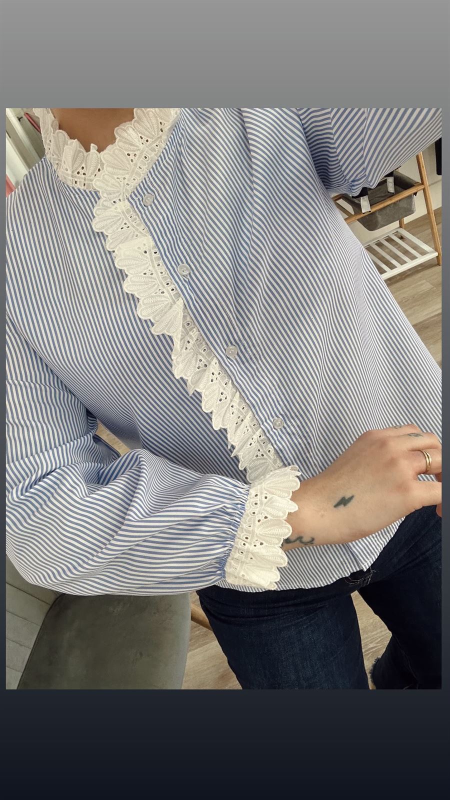 BLUSA RAYAS CUELLO - Imagen 1