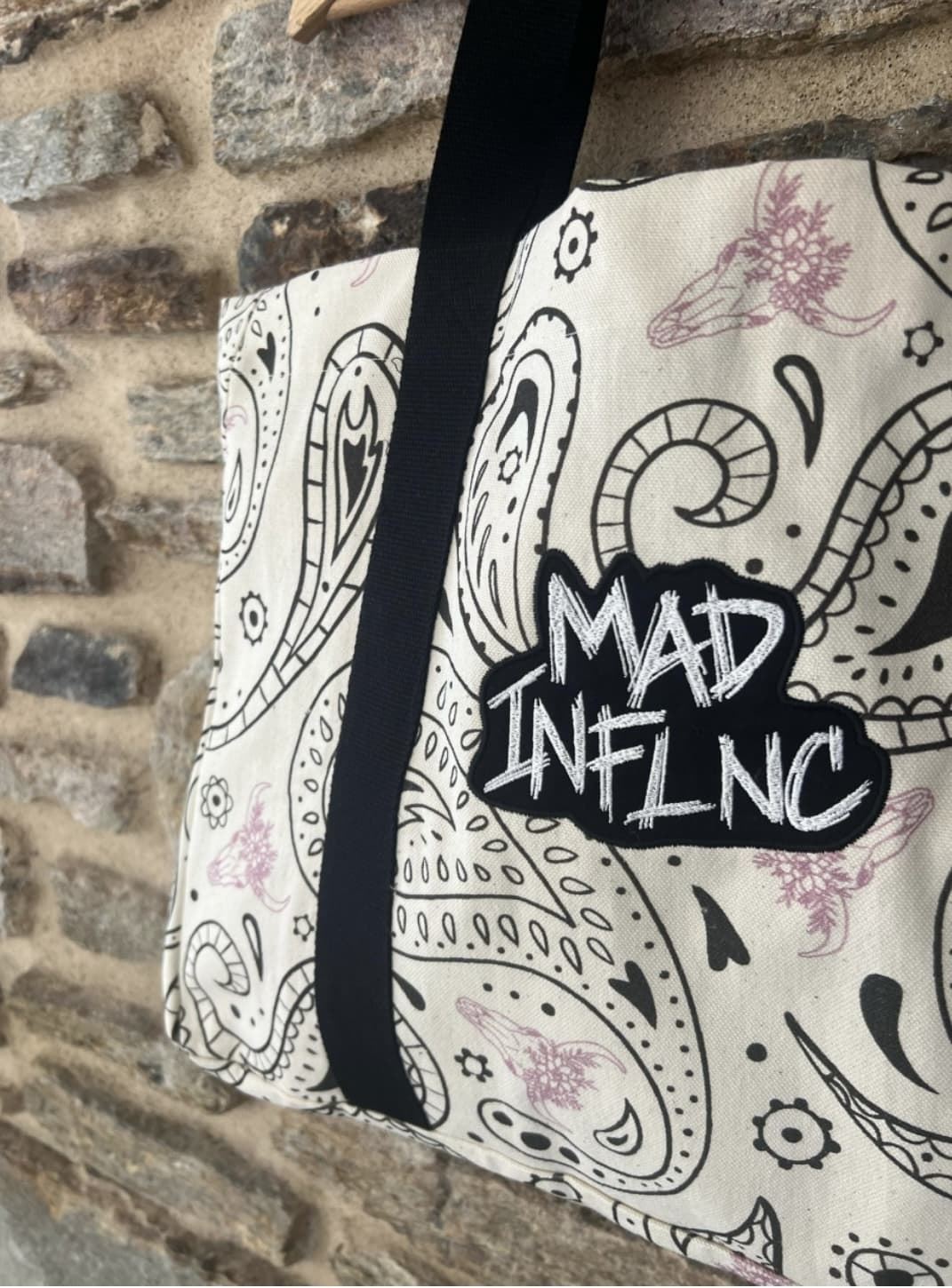 BOLSO BANDANA MAD INFLUENCE - Imagen 3