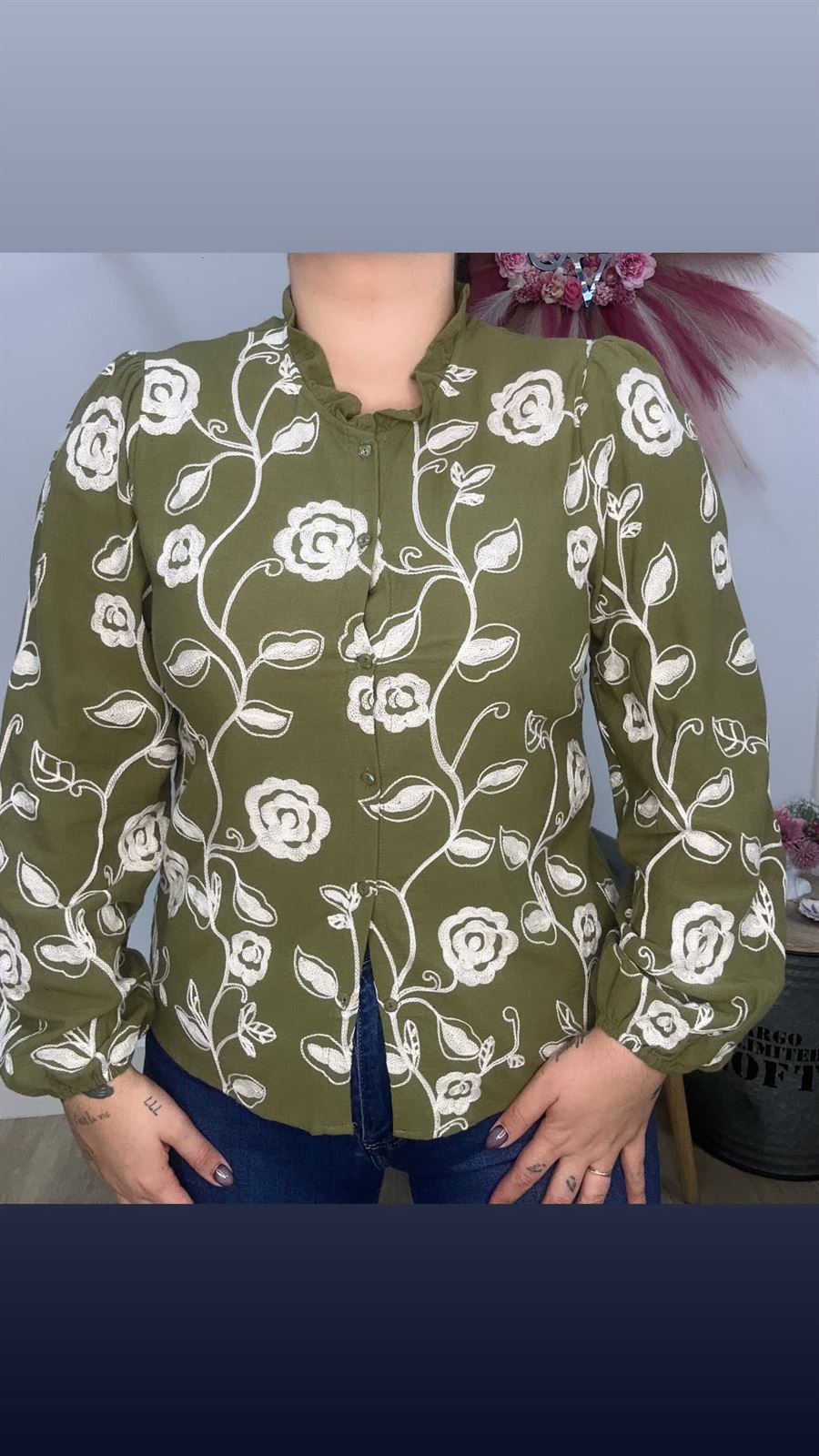 CAMISA VERDE BORDADA - Imagen 3