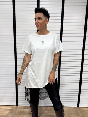 CAMISETA ASIMÉTRICA LOGO MAD INFLUENCE - Imagen 1