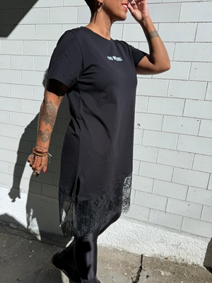 CAMISETA ASIMÉTRICA MAD INFLUENCE - Imagen 2