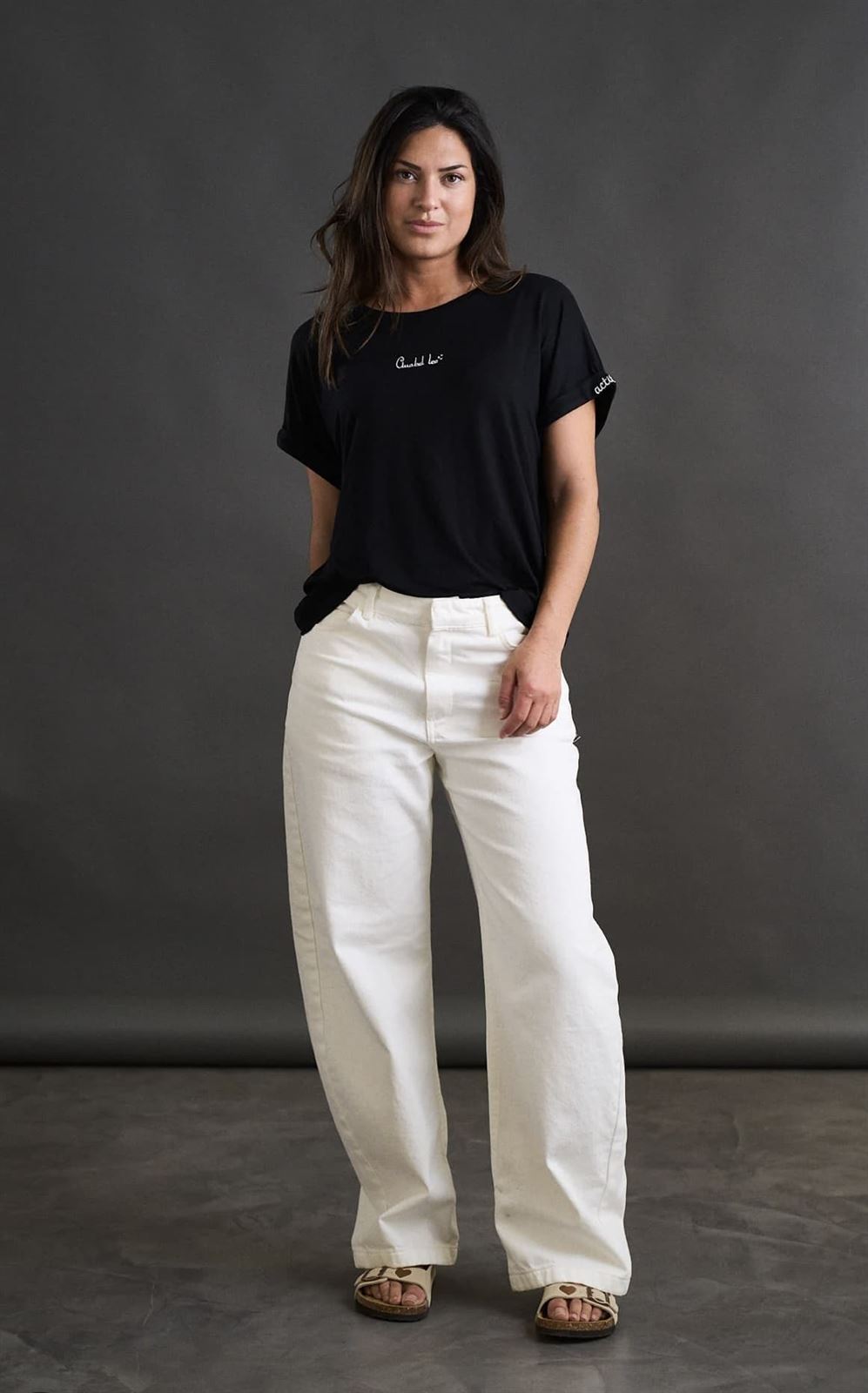 CAMISETA BÁSICA NEGRA ANABEL LEE - Imagen 4