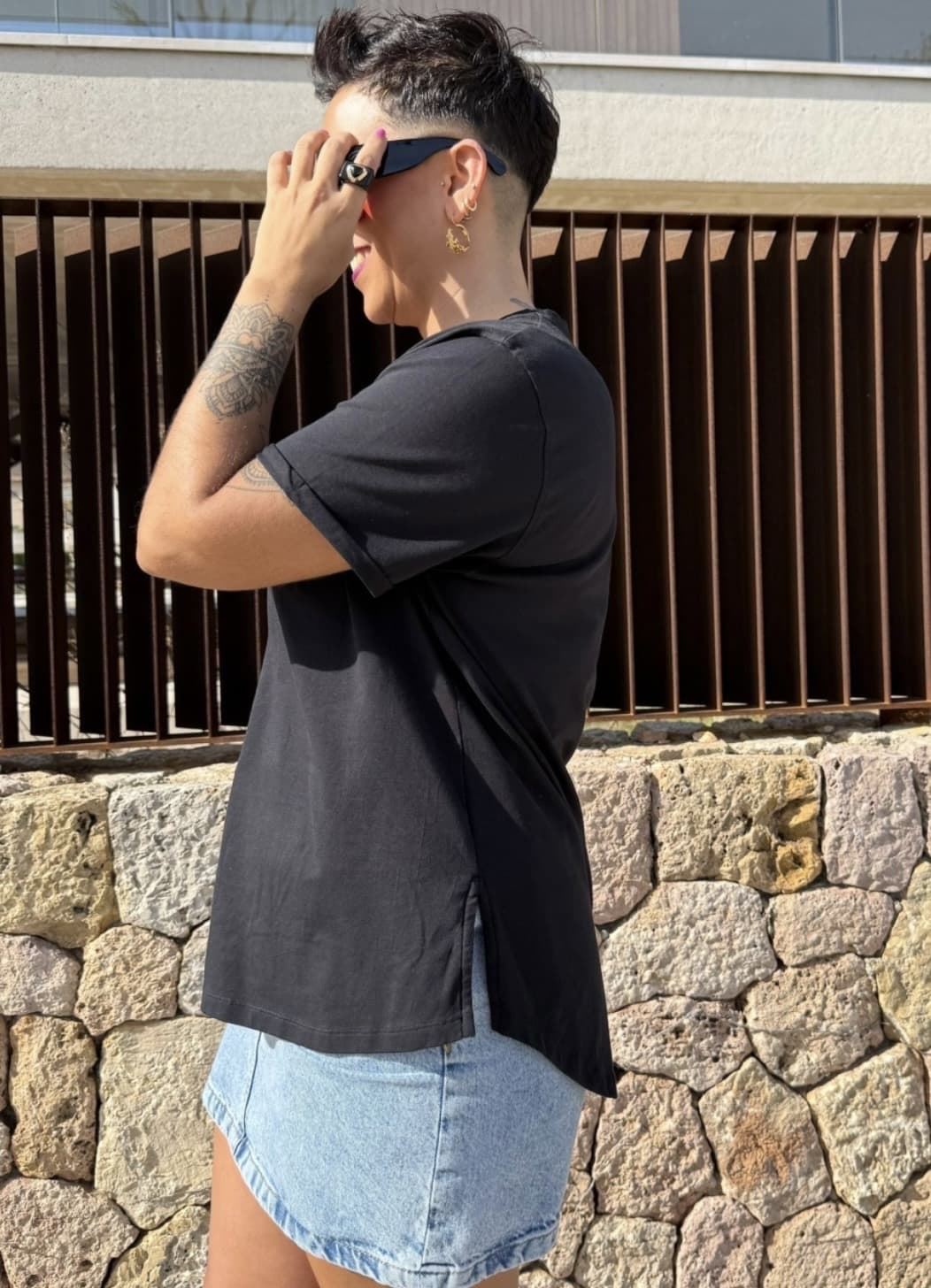 CAMISETA LOGO LILA MAD INFLUENCE - Imagen 2