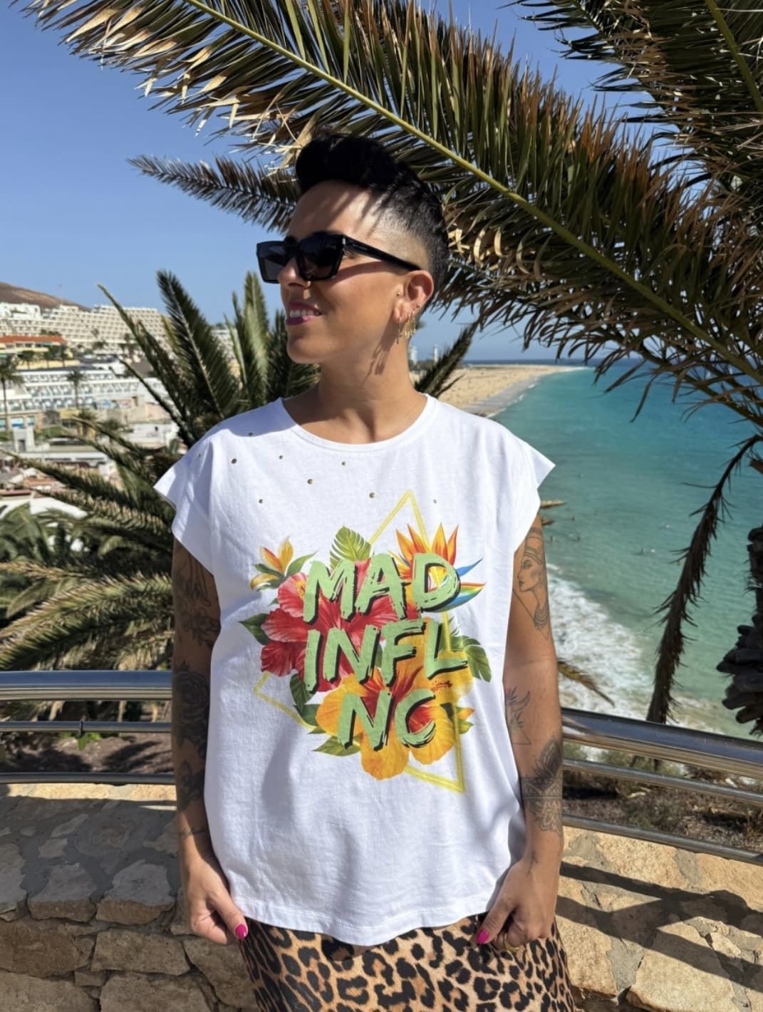 CAMISETA TROPICAL MAD INFLUENCE - Imagen 3