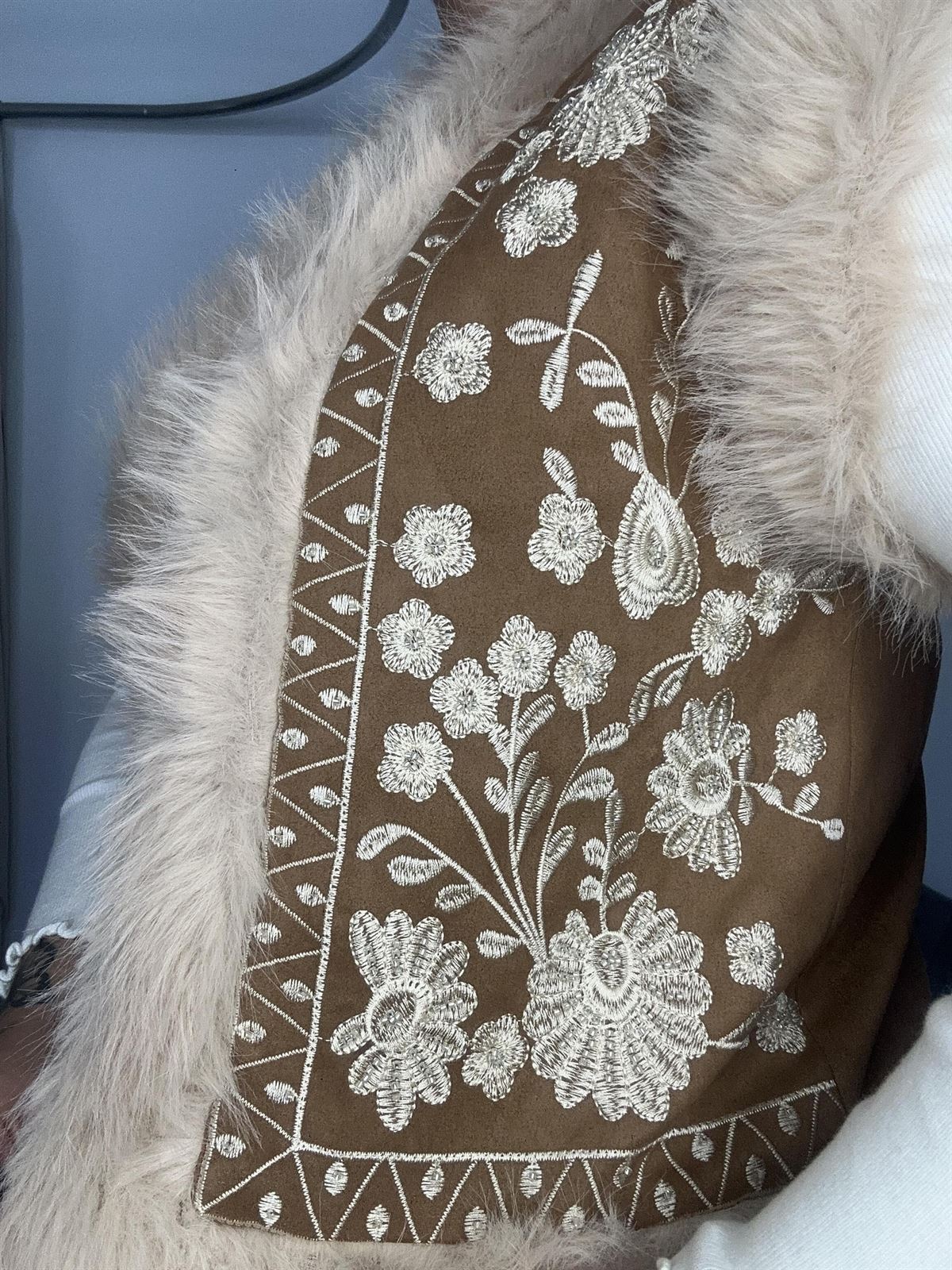 CHALECO PELO MARRÓN - Imagen 3