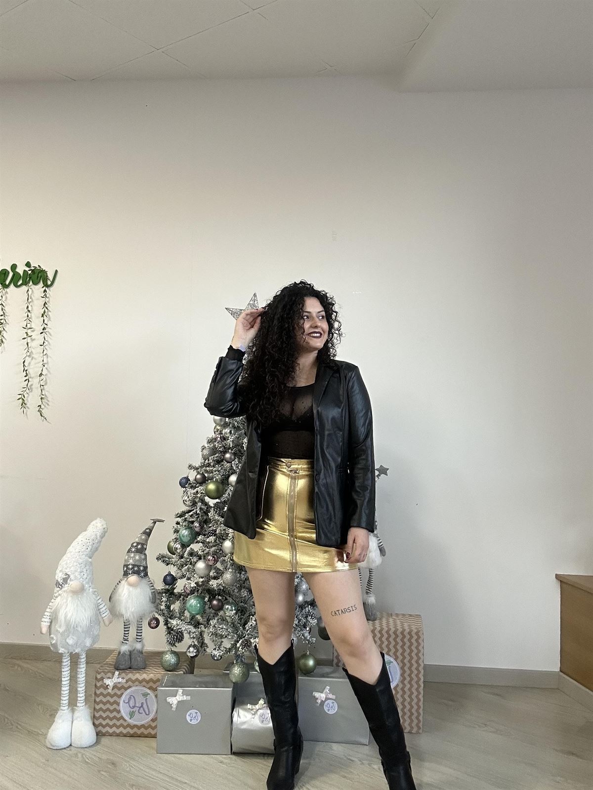 FALDA DORADA - Imagen 3