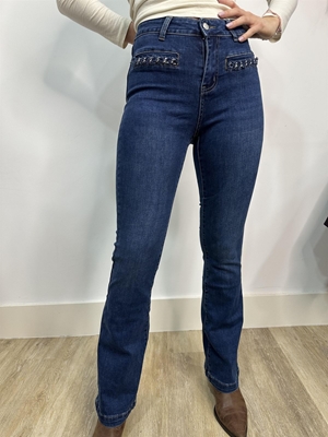 PANTALÓN VAQUERO CAMPANA DETALLE BOLSILLO - Imagen 2