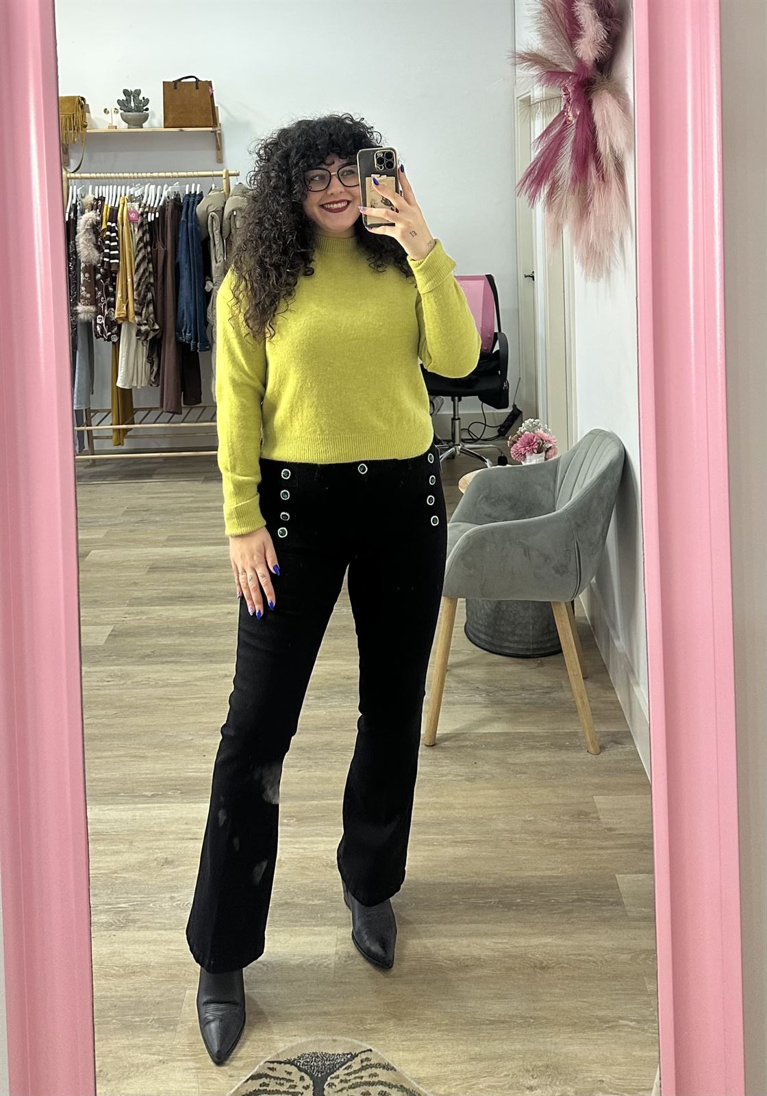 PANTALÓN VAQUERO NEGRO JOYA - Imagen 1