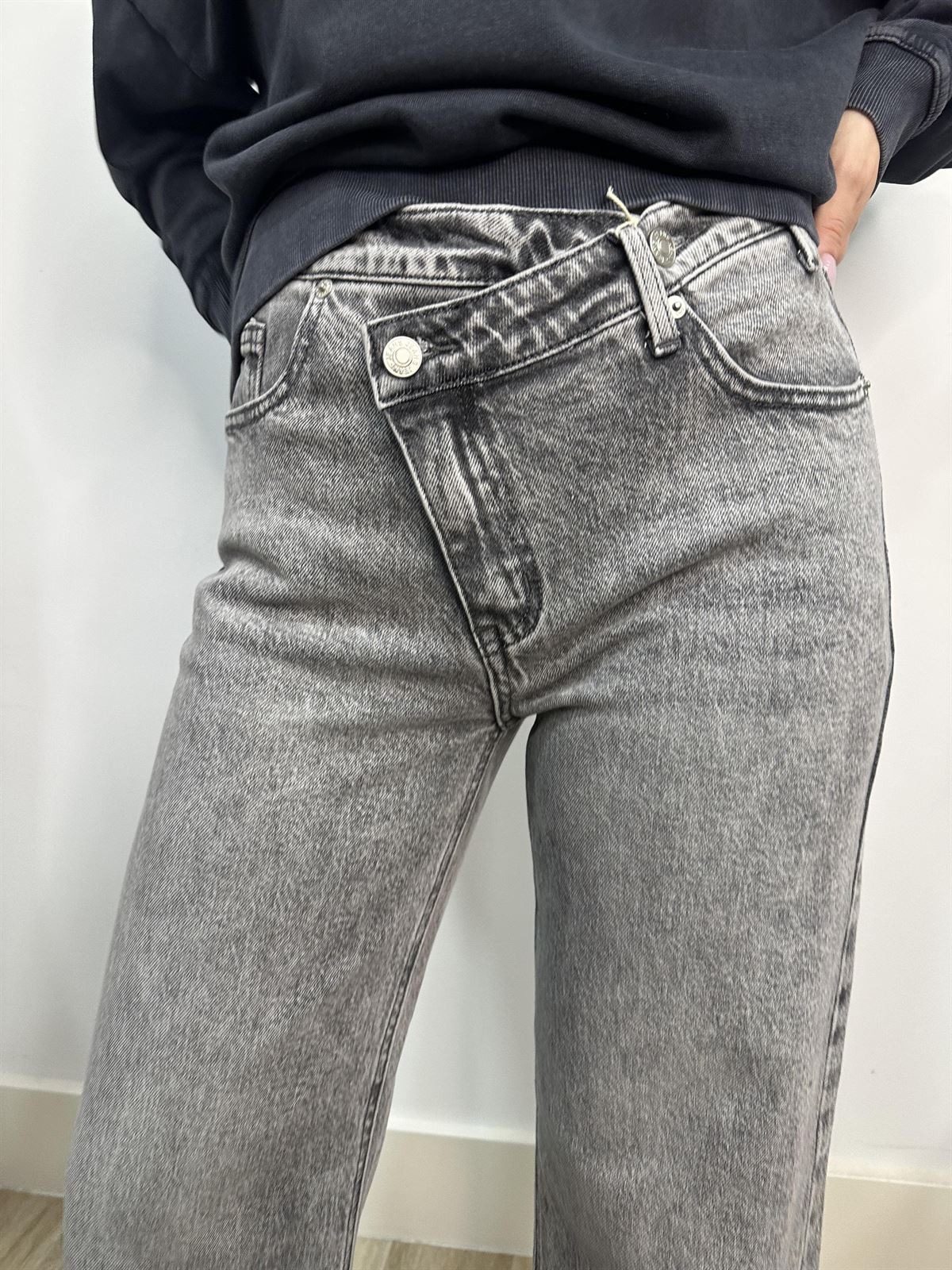 PANTALÓN WIDE LEG DOBLE BOTÓN - Imagen 1