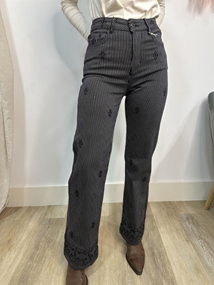 PANTALÓN WIDE LEG RAYAS Y BORDADOS - Imagen 1