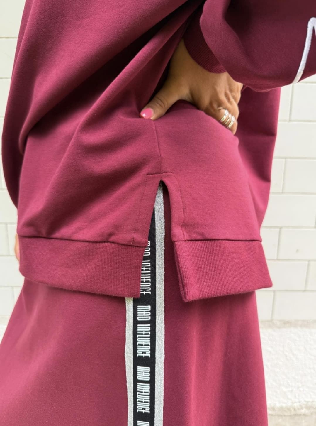 SUDADERA GRANATE MAD INFLUENCE - Imagen 2