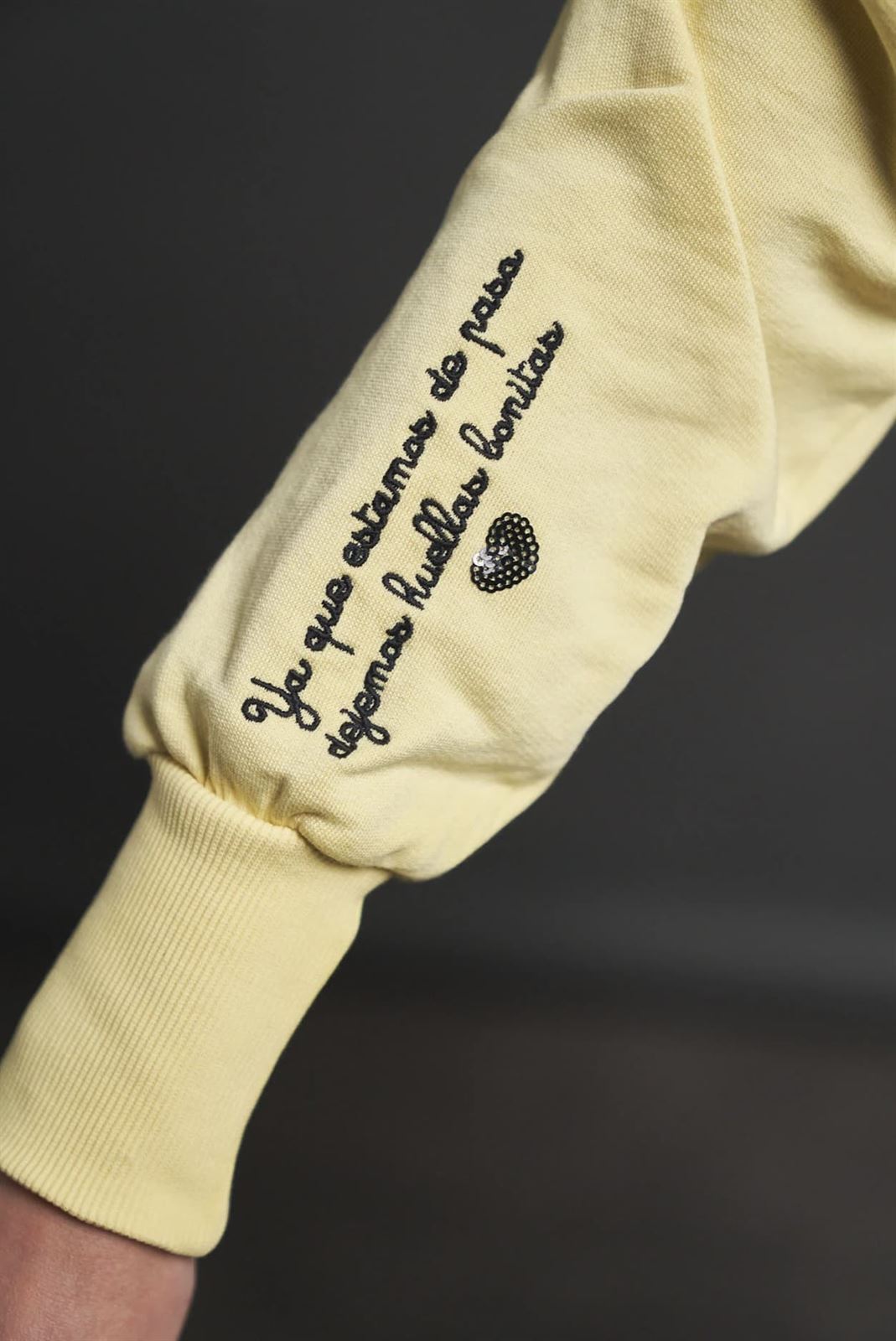 SUDADERA HUELLAS ANABEL LEE - Imagen 4