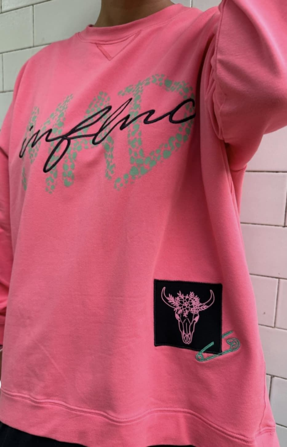 SUDADERA ROSA MAD INFLUENCE - Imagen 2