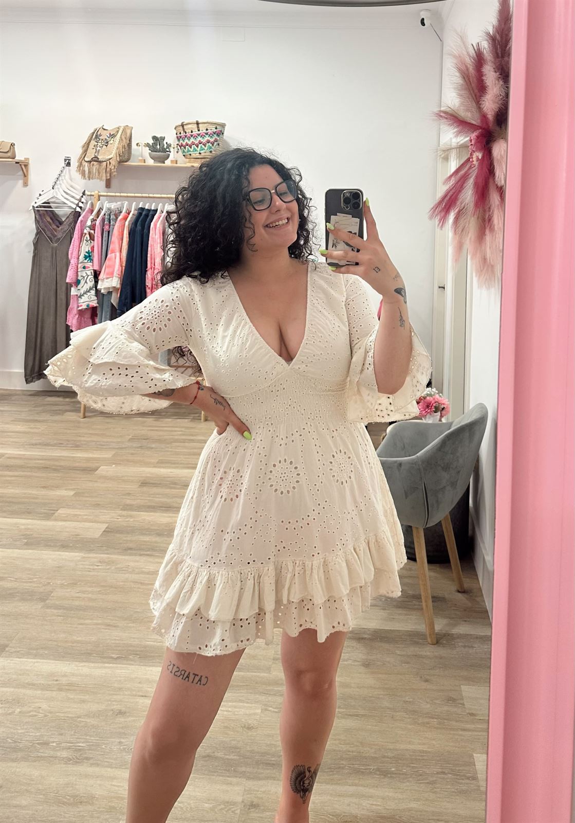 VESTIDO ESCOTE CREMA - Imagen 2